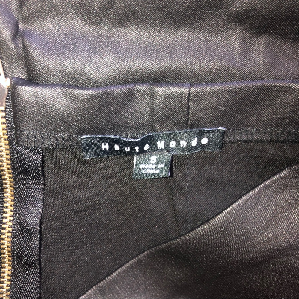 Haute Monde Black Pencil Skirt - Picture 3 of 4